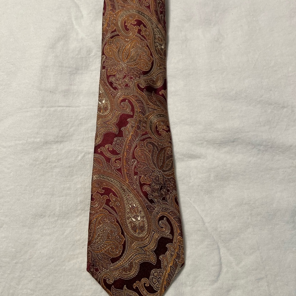 Canali Burgundy Tie with Gold Paisley